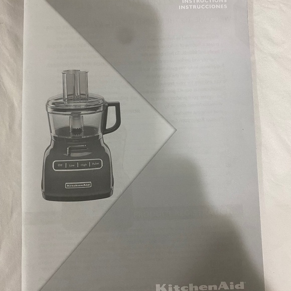 Kitchen Aid Food Processor - 8 Cups - Very lightly Used - Picture 1 of 1